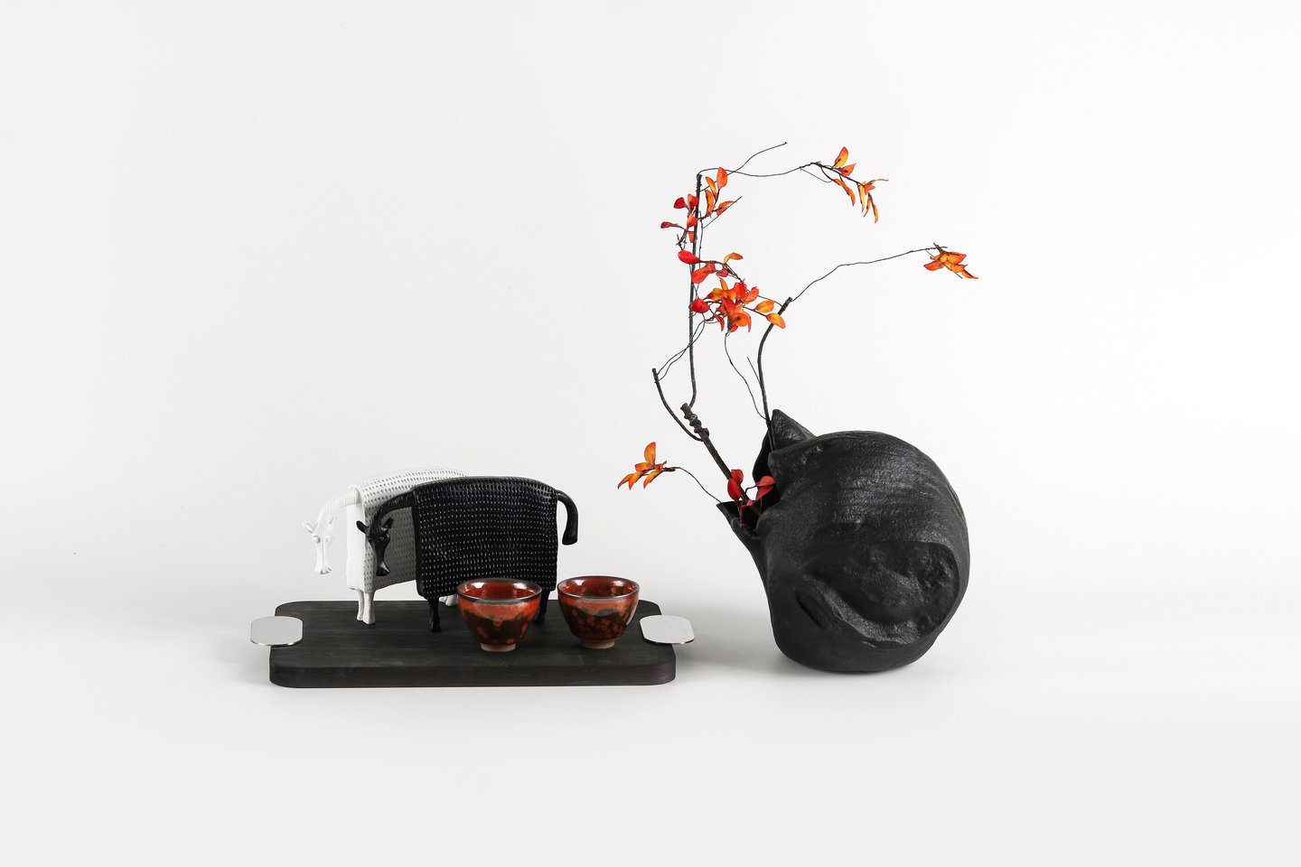 Urban Eclipse – Black Serving Tray with Silver Handles
