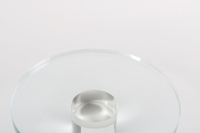 Crystal Halo Glass Tray – modern round glass tray with pedestal base.