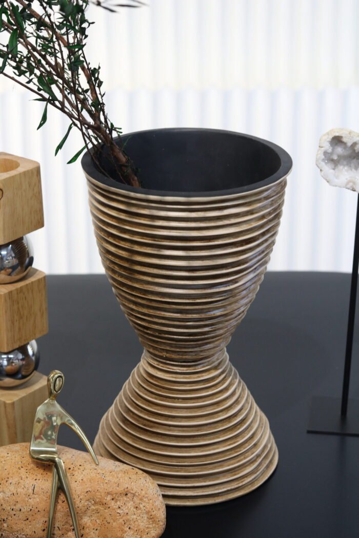 Terra Strata Vase - Image 4