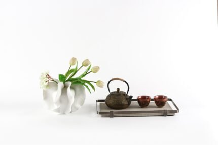 Petal Essence – Sculptural Artisan Vase