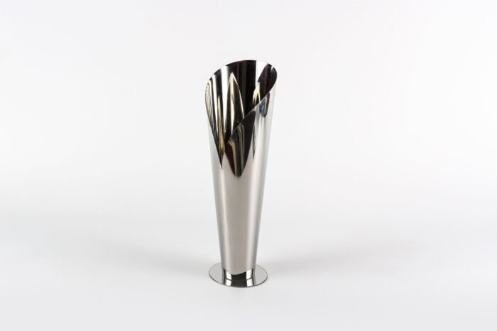 Crimson Bloom – Tall Sculptural Silver Vase - Image 4